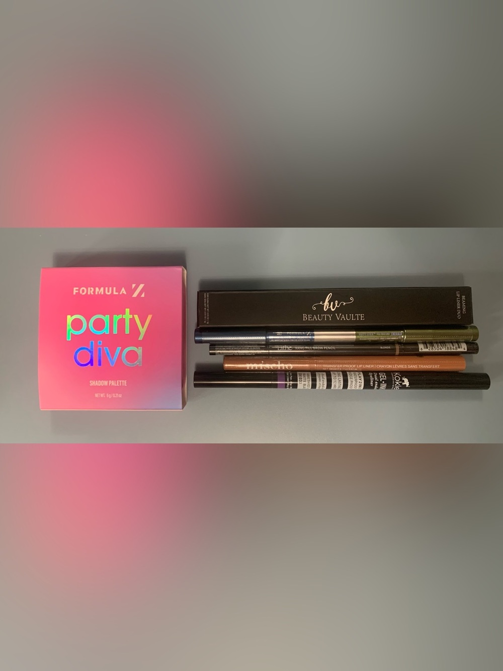 🌟7 Piece makeup item bundle🌟